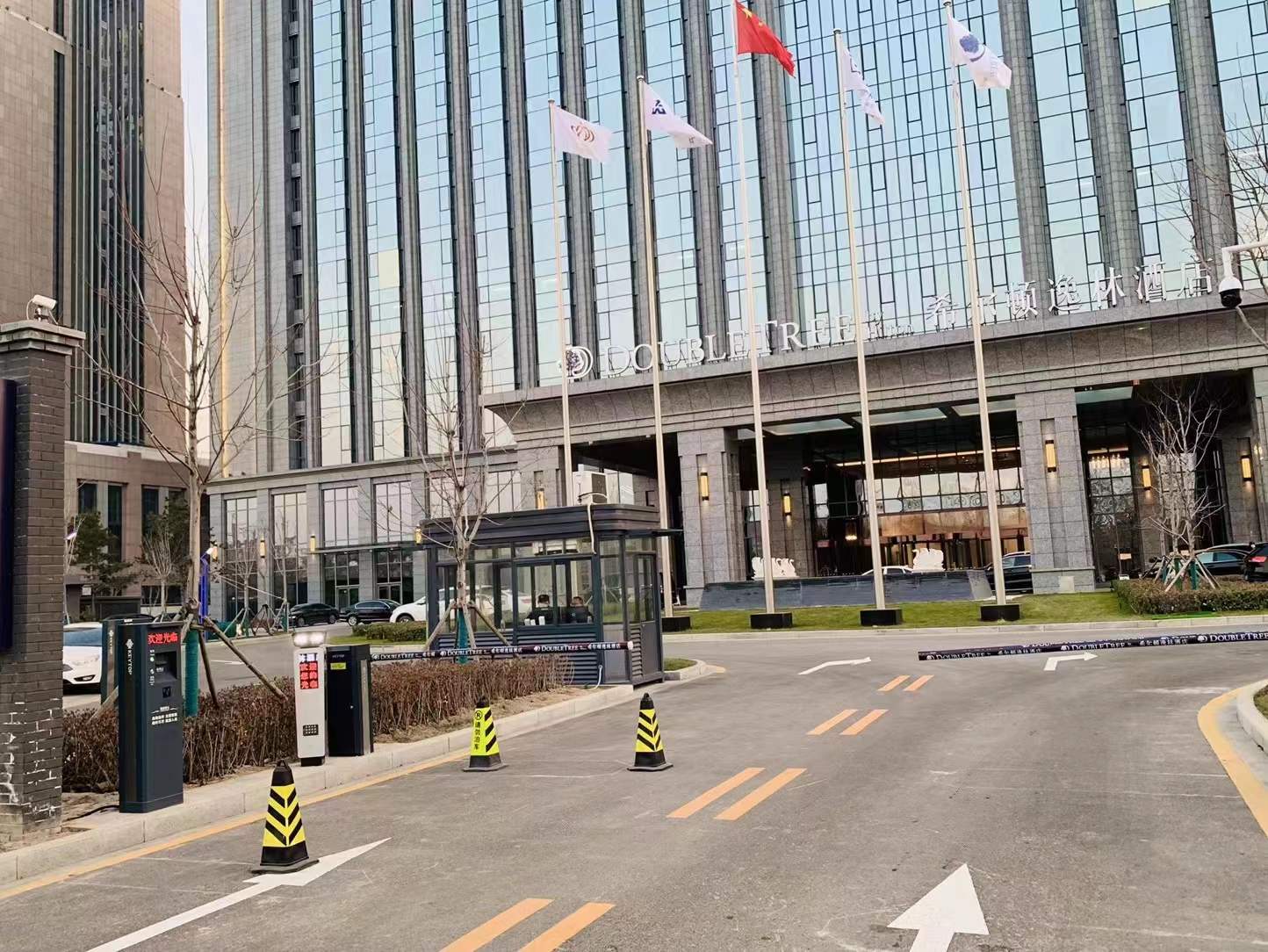 1、保定市希爾頓逸林酒店.jpg 1、保定市希爾頓逸林酒店.jpg